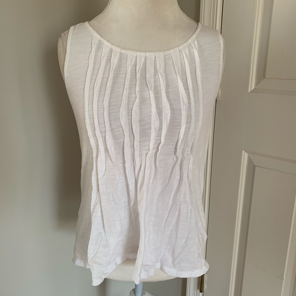 Anthro Sleeveless White Top Size Small